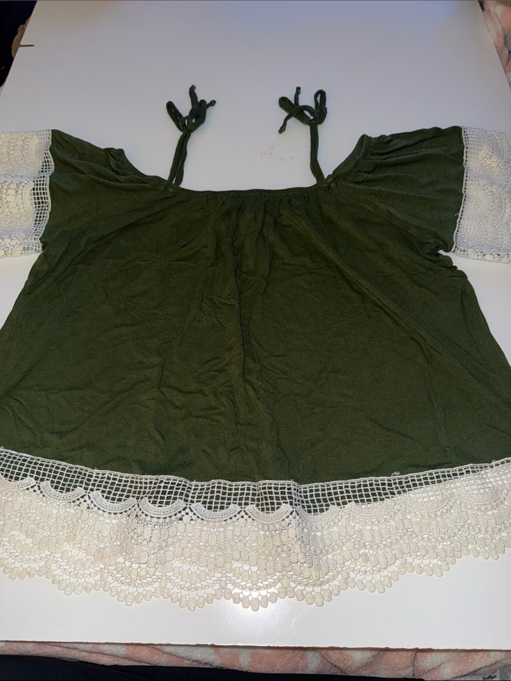 Women’s Olive Green Off-Shoulder Lace-Trim Tunic